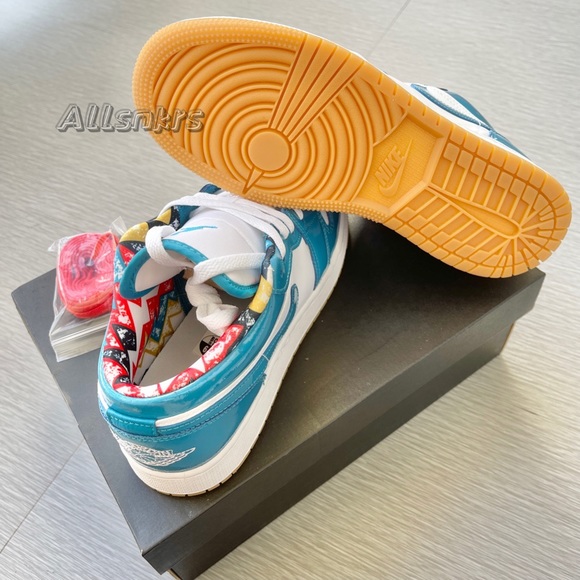 Air Jordan 1 Low Cyber Teal 🤖 - Picture 4 of 4